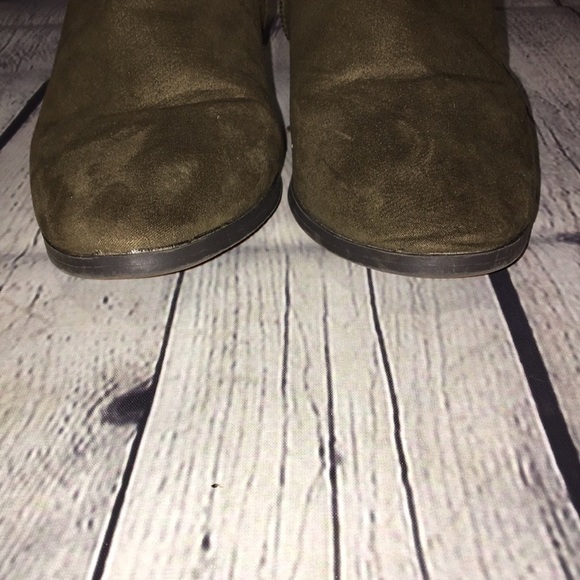 St. John’s Bay Olive Green booties - Picture 6 of 7